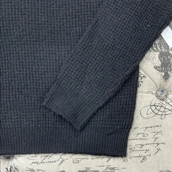 Abound Black Crew Neck Sweater with Chunky Knit - Picture 6 of 9